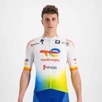 SPORTFUL Cyklistický dres s krátkým rukávem - TOTAL ENERGIES 2022 - bílá/žlutá/oranžová/modrá 2XL